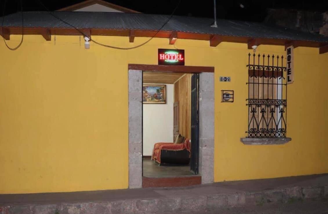 Hotel Del Ferrocarril Quetzaltenango ภายนอก รูปภาพ